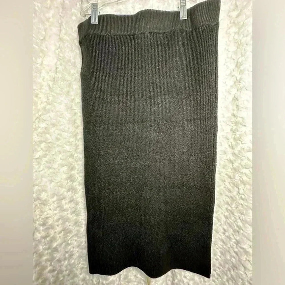 Express Women’s Sweater Knit Midi Skirt - Picture 2 of 9